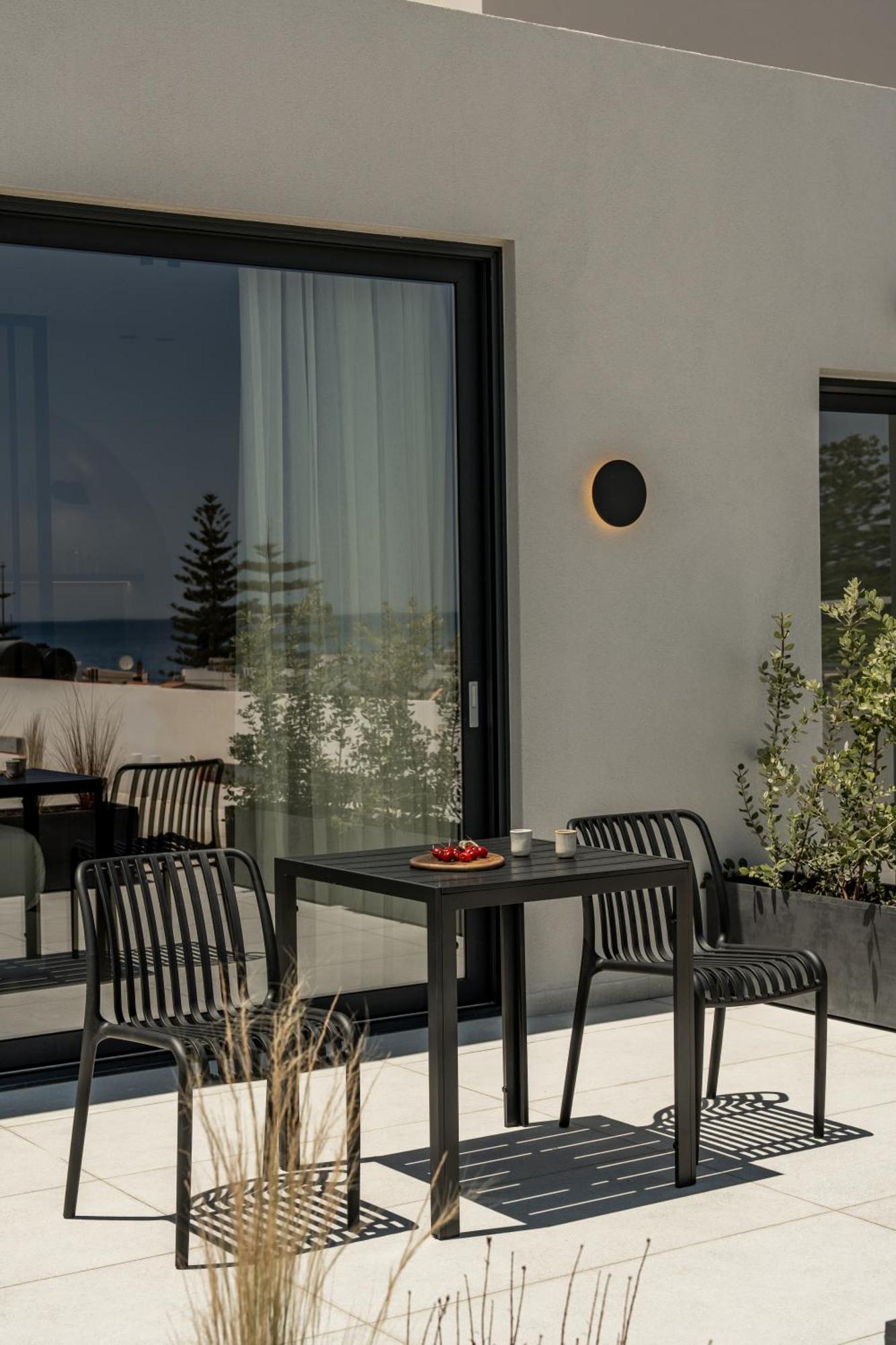 Thelesi Apartments Stalós Dış mekan fotoğraf